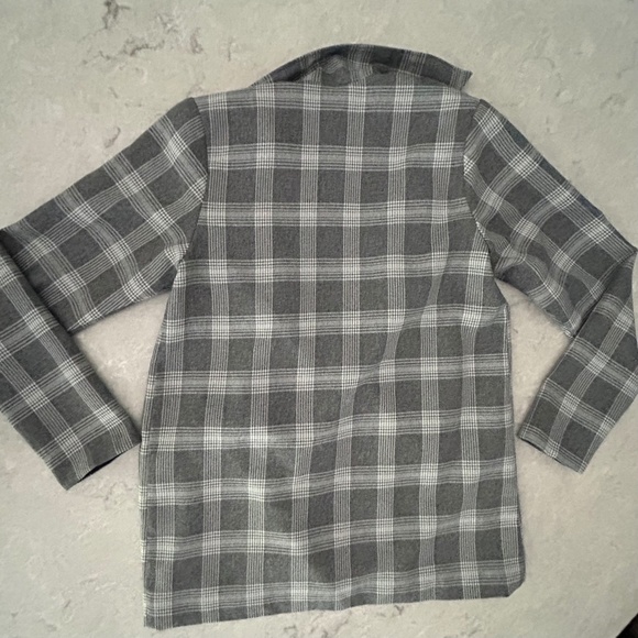 Oversized Plaid Blazer - Picture 4 of 4